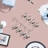 Sæt med 3 metal buksebøjler med clips i sølv og sort til organisering.