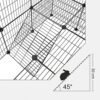 Sort metal pet playpen med 36 gitterpaneler og 45° vinkel.