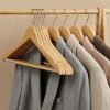 Songmics træophæng, 30 stykker, rack med skulderriller, non slip buksbar og 360 ° drejekrog, til komplette skjorter frakker, naturlig CRW031NL, standard, ahorn træ, metal - Billede 2