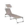 Foldbar solstol med justerbar ryg og solskærm i beige.