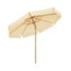 Udendørs parasol i beige med træstang og metalramme.
