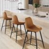 VASAGLE bar stools set of 2, bar chairs, ergonomic backrest, faux leather, metal legs with adjustable universal feet, 62 cm high, home bar, easy assembly, caramel brown LBC088K01 - Billede 3