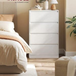 Moderne hvide kommode med 4 skuffer i minimalistisk design.