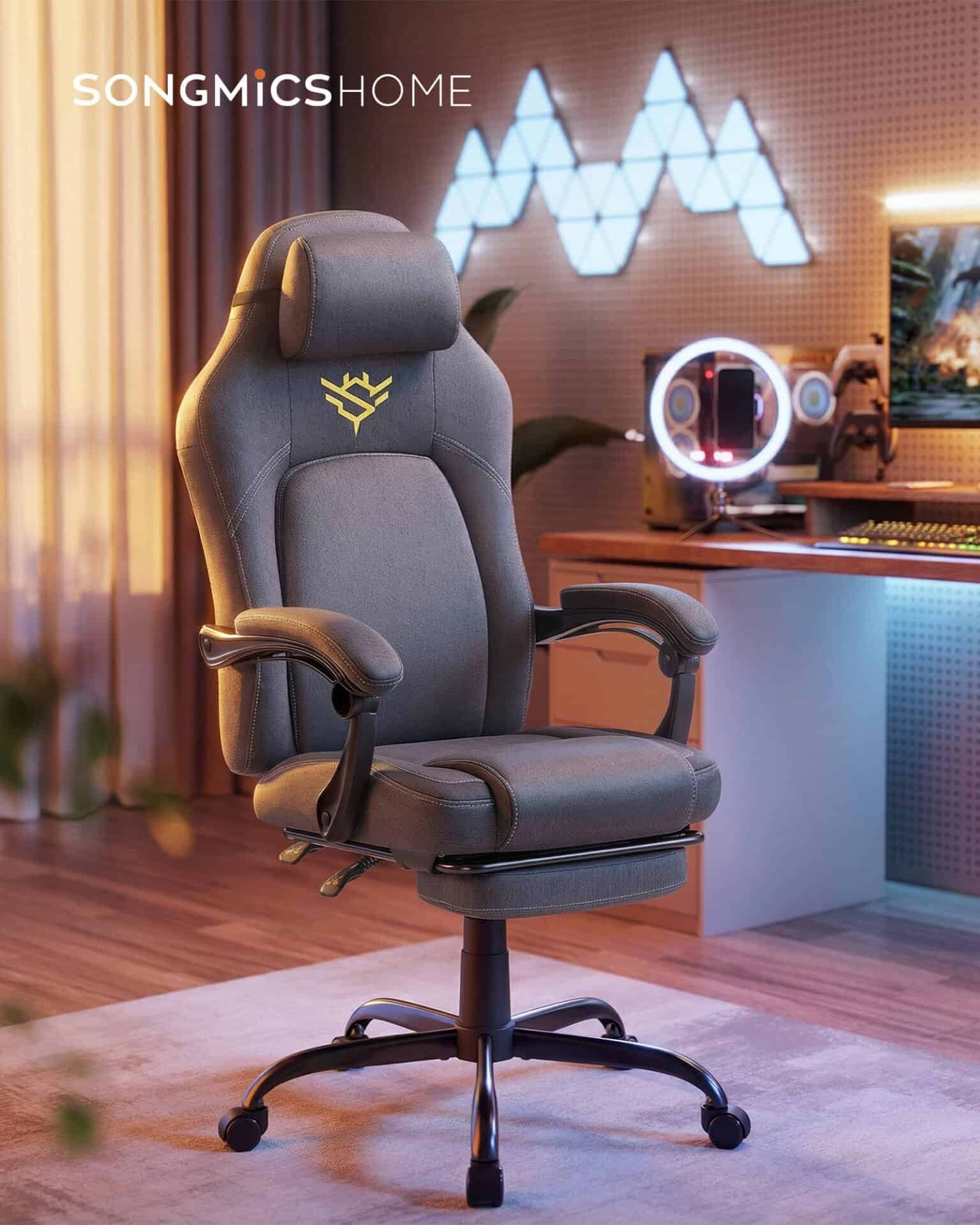 Ergonomisk gamingstol, computerstol 1 Komfortabel gamingstol med justerbar højde og nakkestøtte.