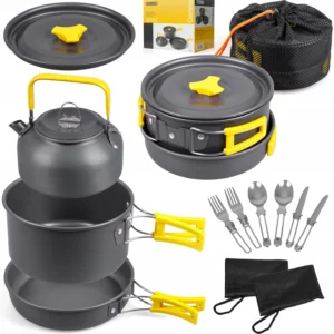 Campeo Tourist-servisset: Kastruller, bestick, stekpanna, vattenkokare, fodral