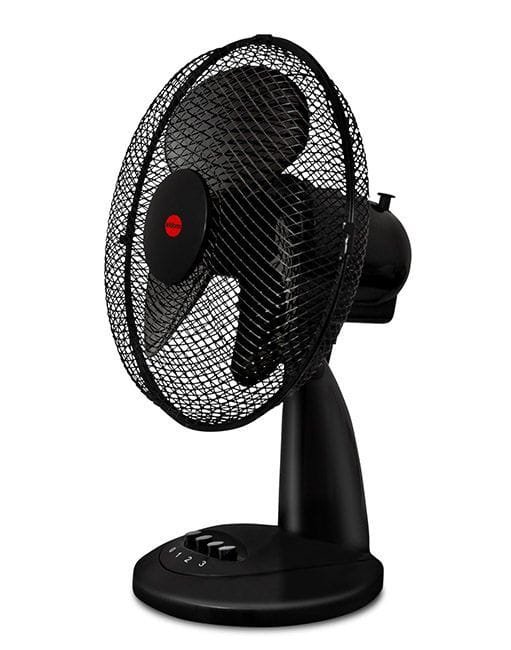 Sort ventilator fra Eldom med justerbar hastighed og sikkerhedsfunktion.