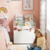 SONGMICS Kids Bookshelf and Toy Organiser, Toy Storage Chest and Bookcase with 3 Shelves, Storage Box with Wheels, Multipurpose, for Children's Room and Playroom, Cloud White GKR041W10 - Billede 2