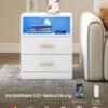 VASAGLE Custos Collection LET629WB01 Bedside Table with Charging Station, LED Lighting, Side Table, Modern with Drawers, 2 AC Outlets and USB Ports, Cloud White - Billede 3