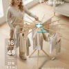 SONGMICS Clothes Drying Rack, Rotary Foldable Clothes Airer, Portable Laundry Drying Stand, Space-Saving, Rotatable, Freestanding,Laundry Room Balcony, 16 Pull-Out Wood Arms, Natural Colour LLR530YW01 - Billede 3